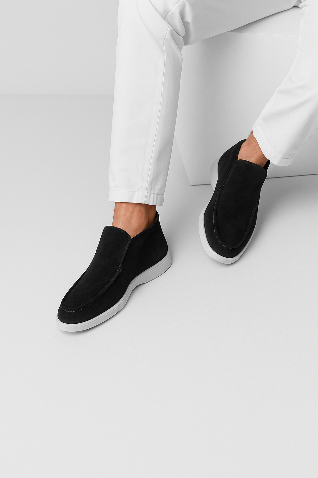 Signature Loafers – Black
